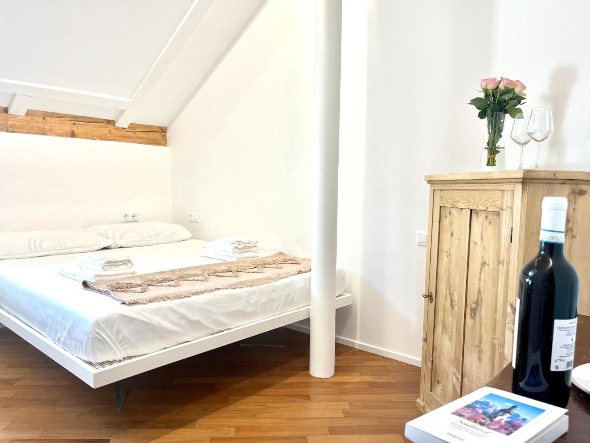 Historic Rooms And Apartments In The City Centre Of Bolzano Eksteriør billede